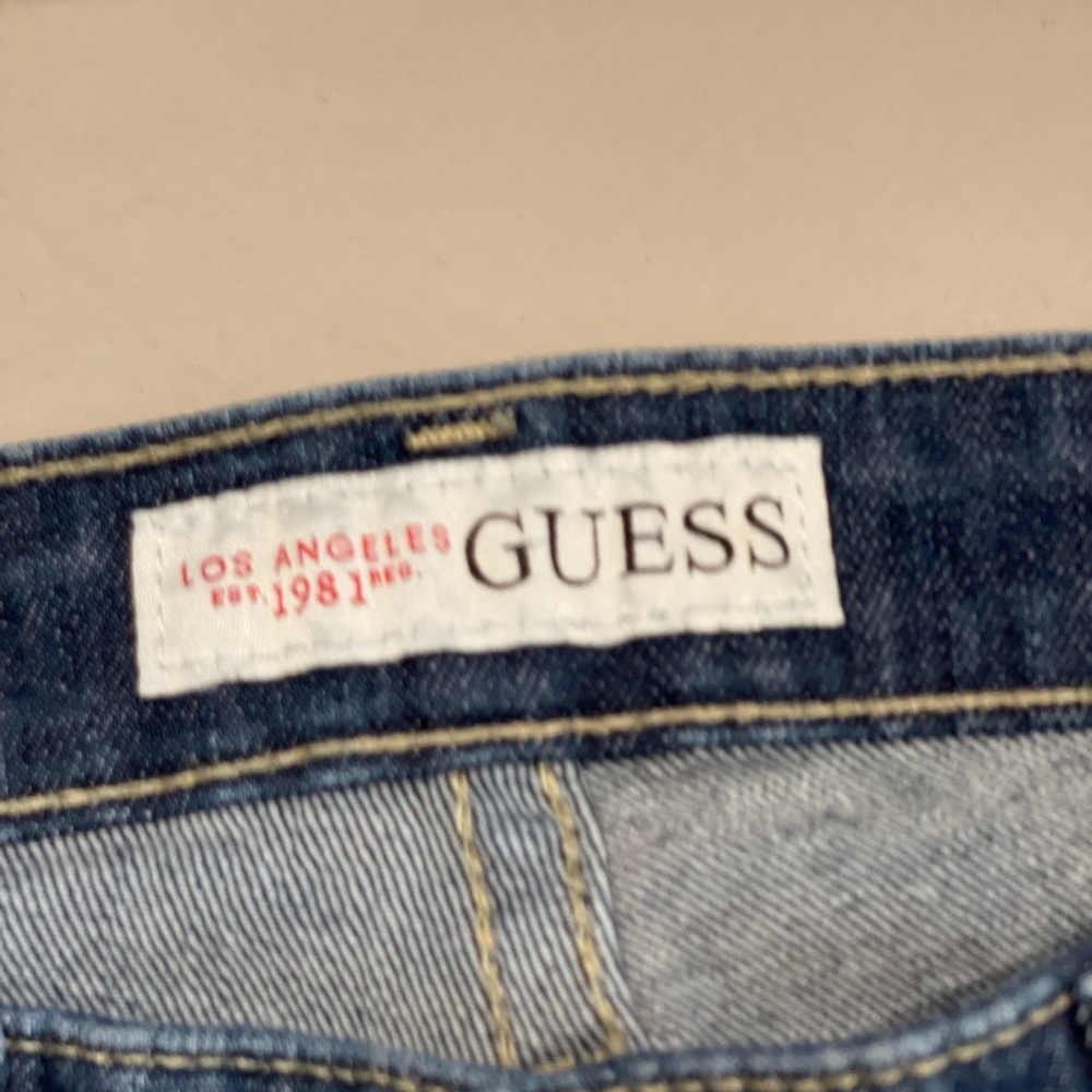 Guess Jeans - Picture 8 of 13